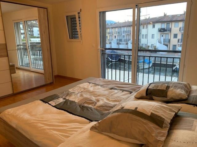 Superbe Appartement Dans La Marina Du Bouveret Port-Valais 外观 照片